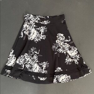 Faith and Joy Black and White Floral Circle/Skater Skirt Sz M